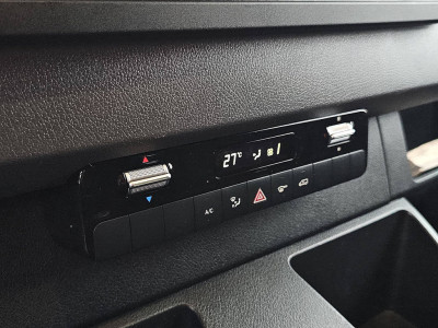 Mercedes-Benz SPRINTER 319 L3H2 ac automaat EURO6 V6 3.0 ltr stoelverwarming camera carplay cruisecontrol trekhaak 3500 kg foto 11
