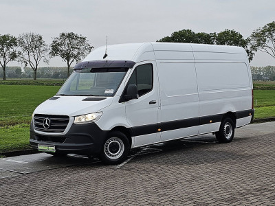 Mercedes-Benz SPRINTER 319 L3H2 ac automaat EURO6 V6 3.0 ltr stoelverwarming camera carplay cruisecontrol trekhaak 3500 kg foto 2