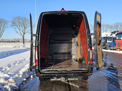 Mercedes-Benz SPRINTER 319 V6 3.0 ltr VOLL EUR6 13