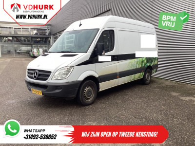 Mercedes-Benz Sprinter 209 2.2 CDI L2H2 APK 05-2026/ Trekhaak/ 3 Pers./ Radio 8