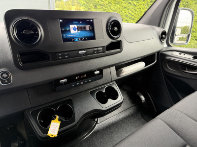 Mercedes-Benz Sprinter 211 2.2 CDI AUTOMAAT 3.0T / L1H1 / CRUISE / CAMERA / AIRCO / NAVI / CARPLAY / 3-ZITS foto 13