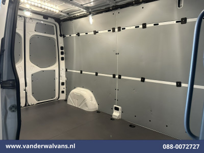 Mercedes-Benz Sprinter 211 CDI 115pk L2H2 Euro6 Airco | Camera | Trekhaak Bijrijdersbank foto 10
