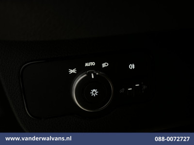 Mercedes-Benz Sprinter 211 CDI 115pk L2H2 Euro6 Airco | Camera | Trekhaak Bijrijdersbank foto 15