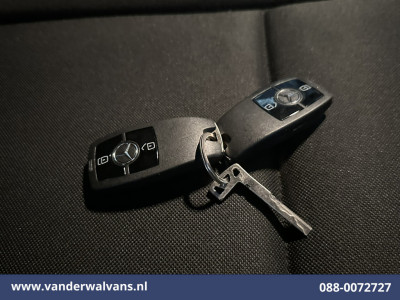 Mercedes-Benz Sprinter 211 CDI 115pk L2H2 Euro6 Airco | Camera | Trekhaak Bijrijdersbank foto 17