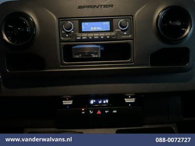 Mercedes-Benz Sprinter 211 CDI 115pk L2H2 Euro6 Airco | Camera | Trekhaak | Bijrijdersbank Bluetooth Telefoonvoorbereiding foto 12