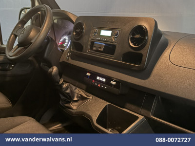 Mercedes-Benz Sprinter 211 CDI 115pk L2H2 Euro6 Airco | Trekhaak | Bijrijdersbank bluetooth telefoonvoorbereiding 12