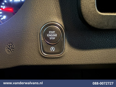 Mercedes-Benz Sprinter 211 CDI 115pk L2H2 Euro6 Airco | Trekhaak | Bijrijdersbank bluetooth telefoonvoorbereiding 16