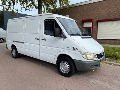 Mercedes-Benz Sprinter 211 CDI 2.2 355 / Airco / 161.130 KM NAP / Elek Ramen / Elek Spiegels / WEINIG KM MET NAP / foto 2