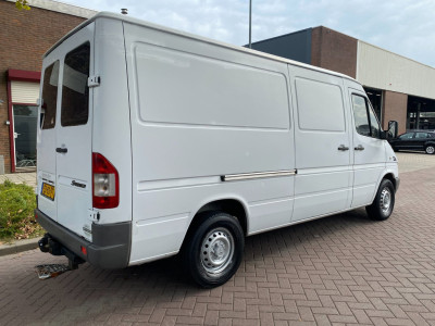 Mercedes-Benz Sprinter 211 CDI 2.2 355 / Airco / 161.130 KM NAP / Elek Ramen / Elek Spiegels / WEINIG KM MET NAP / foto 3