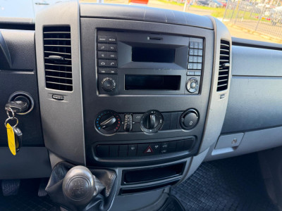 Mercedes-Benz Sprinter 211 CDI L1H1 Euro 6 | Trekhaak | Opstap foto 12