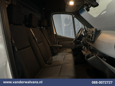 Mercedes-Benz Sprinter 211 CDI L2H2 Euro6 Airco | Camera | Trekhaak Bijrijdersbank foto 4