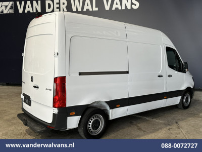 Mercedes-Benz Sprinter 211 CDI L2H2 Euro6 Airco | Camera | Trekhaak Bijrijdersbank foto 8