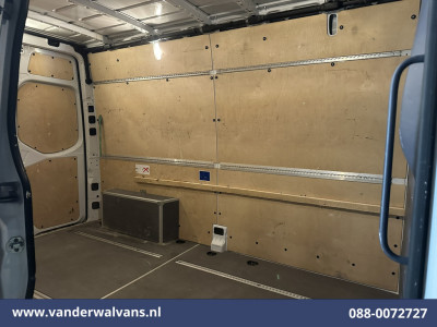 Mercedes-Benz Sprinter 214 CDI 143pk L2H2 Euro6 Airco | Camera | Apple Carplay | Chauffeursstoel Android Auto, Bijrijdersbank foto 12