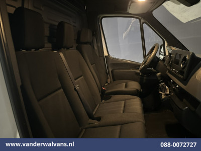 Mercedes-Benz Sprinter 214 CDI 143pk L2H2 Euro6 Airco | Camera | Apple Carplay | Chauffeursstoel Android Auto, Bijrijdersbank foto 6