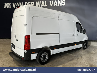 Mercedes-Benz Sprinter 214 CDI 143pk L2H2 Euro6 Airco | Camera | Apple Carplay | Chauffeursstoel Android Auto, Stoelverwarming, Bijrijdersbank foto 10