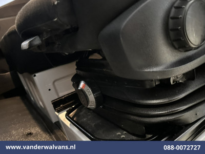 Mercedes-Benz Sprinter 214 CDI 143pk L2H2 Euro6 Airco | Camera | Apple Carplay | Chauffeursstoel Android Auto, Stoelverwarming, Bijrijdersbank foto 4
