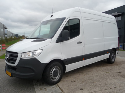 Mercedes-Benz Sprinter 215 1.9 CDI L2H2 FWD Automaat trekhaak, camera, 6-2023