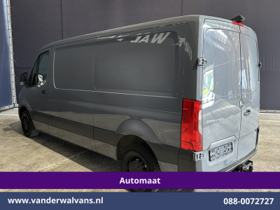 Mercedes-Benz Sprinter 215 CDI 150pk 9G-Tronic Automaat L2H1 Euro6 Airco | 360 graden Camera | Apple Carplay Android Auto, Cruisecontrol, Trekhaak, Parkeersensoren, Bijrijdersbank foto 11
