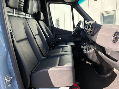 Mercedes-Benz Sprinter 215CDI AUTOMAAT FWD L2H1 foto 16
