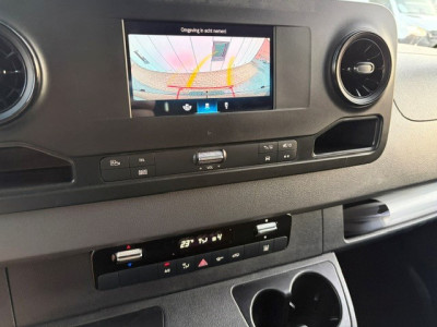 Mercedes-Benz Sprinter 215CDI AUTOMAAT FWD L2H1 foto 17