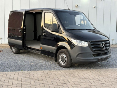 Mercedes-Benz Sprinter 215CDI AUTOMAAT FWD L2H1 foto 2