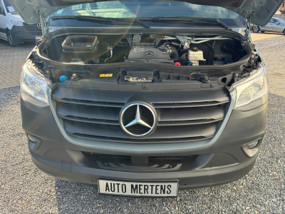 Mercedes-Benz Sprinter 215CDI AUTOMAAT FWD L2H1 foto 8