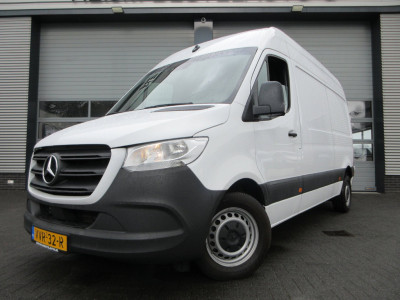 Mercedes-Benz Sprinter 215 CDI L2H2 Airco, Camera, Navigatie ,Trekhaak ,3-Zits.
