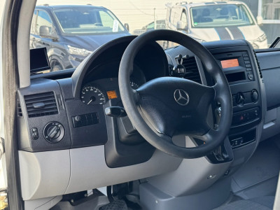 Mercedes-Benz Sprinter 310 2.2 CDI Automaat 432L HD | 4,07m laadruim | Achteruitrijcamera | Bluetooth | Bullbars 18