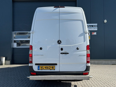 Mercedes-Benz Sprinter 310 2.2 CDI Automaat 432L HD | 4,07m laadruim | Achteruitrijcamera | Bluetooth | Bullbars 9
