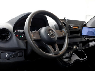 Mercedes-Benz Sprinter 311 CDI 115pk E6 RWD Bakwagen met achterdeuren 2-Persoons 06-2021 foto 12