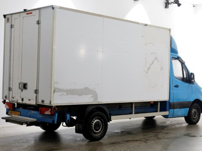 Mercedes-Benz Sprinter 311 CDI 115pk E6 RWD Bakwagen met achterdeuren 2-Persoons 06-2021 foto 2