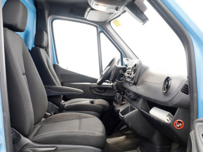 Mercedes-Benz Sprinter 311 CDI 115pk E6 RWD Bakwagen met achterdeuren 2-Persoons 06-2021 foto 3