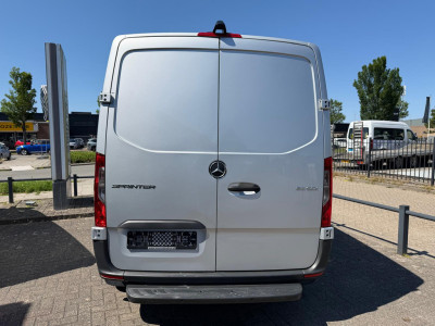 Mercedes-Benz Sprinter 311 CDI L1H1 E6 | 2x Schuifdeur | Mbux | Leder 3