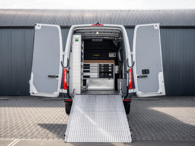 Mercedes-Benz Sprinter 311 CDI RWD L2H2 | Volledig Ingericht | Mbux | Camera | Climatronic 10