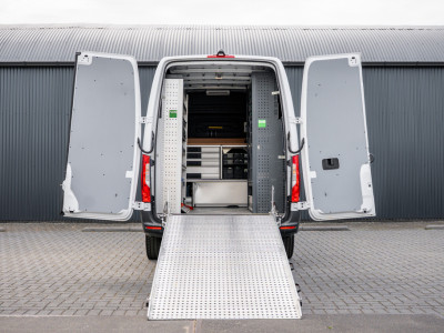 Mercedes-Benz Sprinter 311 CDI RWD L2H2 | | Volledig Ingericht | Mbux | Camera | Climatronic 10