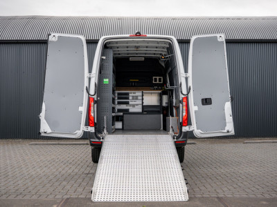 Mercedes-Benz Sprinter 311 CDI RWD L2H2 | | Volledig Ingericht | Mbux | Camera | Climatronic 10