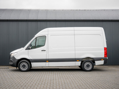 Mercedes-Benz Sprinter 311 CDI RWD L2H2 | Volledig Ingericht | Mbux | Camera | Climatronic 5