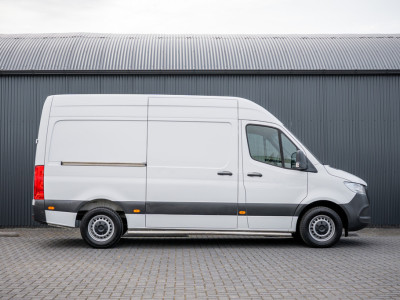 Mercedes-Benz Sprinter 311 CDI RWD L2H2 | | Volledig Ingericht | Mbux | Camera | Climatronic 6
