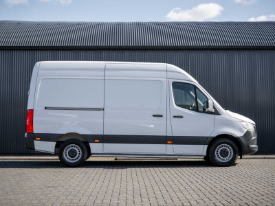 Mercedes-Benz Sprinter 311 CDI RWD L2H2 | Volledig Ingericht | Mbux | Camera | Climatronic foto 6