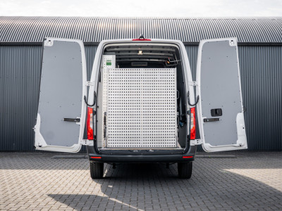 Mercedes-Benz Sprinter 311 CDI RWD L2H2 | Volledig Ingericht | Mbux | Camera | Climatronic 9