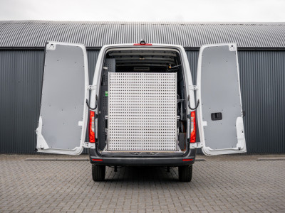 Mercedes-Benz Sprinter 311 CDI RWD L2H2 | | Volledig Ingericht | Mbux | Camera | Climatronic 9