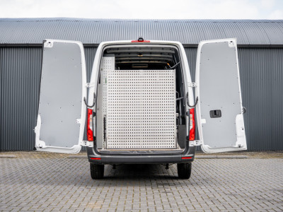 Mercedes-Benz Sprinter 311 CDI RWD L2H2 | Volledig Ingericht | Mbux | Camera | Navi | Climatronic 9