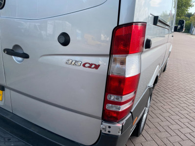 Mercedes-Benz Sprinter 313 2.2 CDI 366 / Airco / Euro5 / APK 15-3-2027 /Cruise Control /Airbag /Elek Ramen / 3Zits / 2011 / 129PK/ foto 4