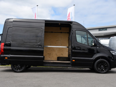 Mercedes-Benz Sprinter 314 2.2 CDI L2H2 Black Edition Full Options! Adaptieve Cruise, Camera, LED, Memory, Standkachel, Stoelverwarming, Trekhaak, Voorruit verwarming, Carplay, 10,5 Mbux, Uniek! 11