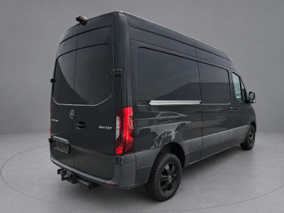 Mercedes-Benz Sprinter 314 2.2 CDI L2H2 PB Edition Full Options! 360 Camera, Cruise, LED, Leder, Automaat, Standkachel, Voorruit verwarming, Trekhaak, 10,5 Mbux, Uniek! foto 6