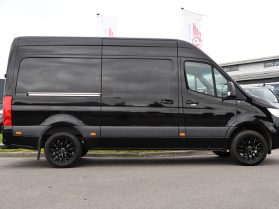 Mercedes-Benz Sprinter 314 2.2 CDI L2H2 RWD Black Edition Camera, Carplay, Sensoren, 143pk, Automaat, Trekhaak, 7 Mbux, Uniek! foto 10