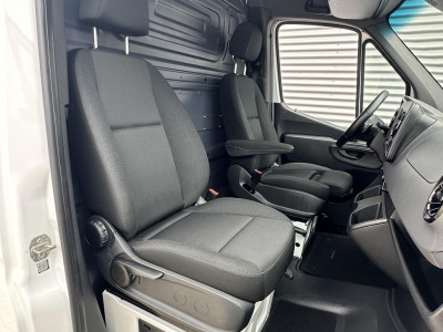Mercedes-Benz Sprinter 314 2.2 CDI L3H3 Extra hoog|Airco|Cruise|Luxe stuu foto 10