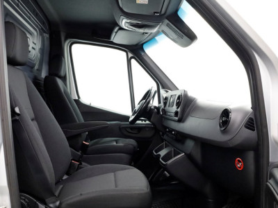 Mercedes-Benz Sprinter 314 CDI 143pk 9G Automaat L1H1 LED/ACC/Camera/Inrichting 05-2021 foto 3