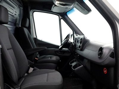 Mercedes-Benz Sprinter 314 CDI 143pk 9G Automaat L1H1 LED/ACC/Camera/Inrichting 05-2021 foto 3