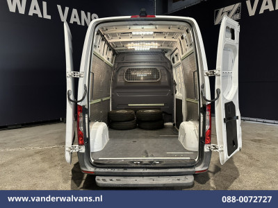 Mercedes-Benz Sprinter 314 CDI 143pk L1H2 Euro6 Airco | Camera | Navigatie | Apple Carplay | Chauffeursstoel Android Auto, Parkeersensoren foto 13
